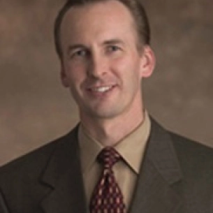 Kelly Tjelmeland board-certified labiaplasty surgeon