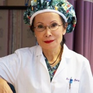 Lu-Jean Feng board-certified labiaplasty surgeon