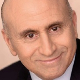 Robert Tornambe board-certified labiaplasty surgeon