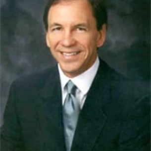 Leo McCafferty board-certified labiaplasty surgeon