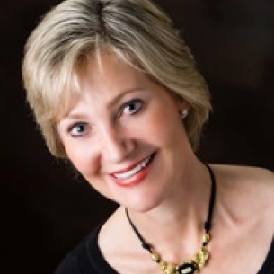 Ruth Hillelson board-certified labiaplasty surgeon