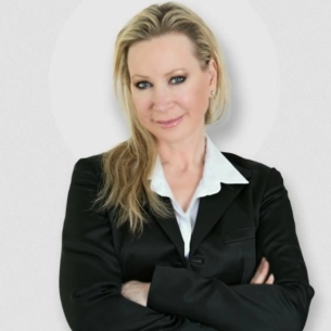 Michele DeVito board-certified labiaplasty surgeon