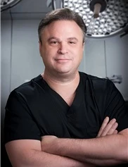 Steven Kronowitz board-certified labiaplasty surgeon