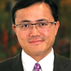 Leonard Lu board-certified labiaplasty surgeon