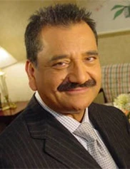 Humayun Waheed board-certified labiaplasty surgeon