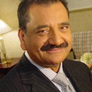 Humayun Waheed board-certified labiaplasty surgeon