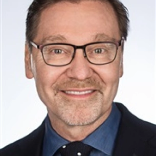 Michael Olding board-certified labiaplasty surgeon