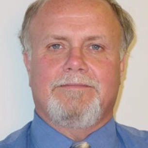 Richard Peinert board-certified labiaplasty surgeon