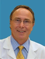 Arturo Guiloff board-certified labiaplasty surgeon