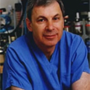 Peter Schwartz board-certified labiaplasty surgeon