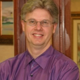 Edward Bednar board-certified labiaplasty surgeon