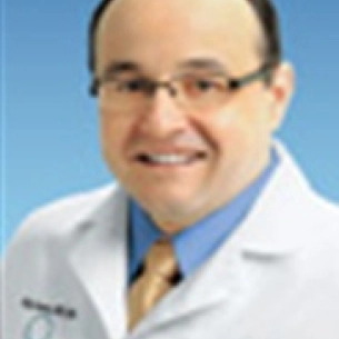 Aldo Guerra board-certified labiaplasty surgeon
