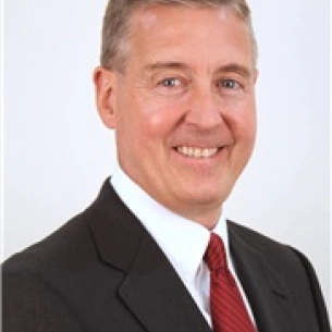 Raymond Dunn board-certified labiaplasty surgeon