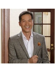 Philip Wey board-certified labiaplasty surgeon