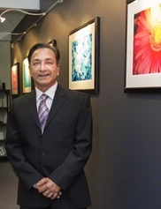Johnson Thottam board-certified labiaplasty surgeon