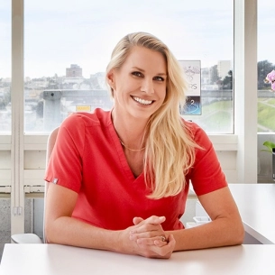 Karen Horton board-certified labiaplasty surgeon