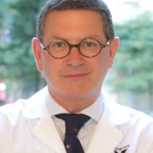 Laurence Kirwan board-certified labiaplasty surgeon
