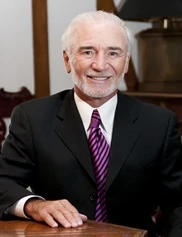 Theodore Lazzaro board-certified labiaplasty surgeon