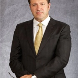Sadri Ozan Sozer board-certified labiaplasty surgeon