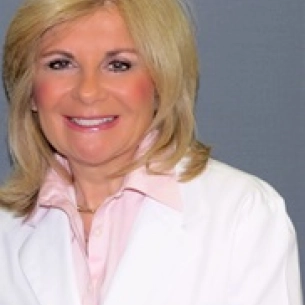 Janis DiPietro board-certified labiaplasty surgeon