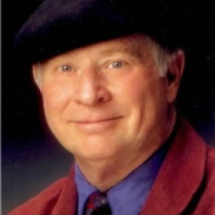 Thomas Crais board-certified labiaplasty surgeon