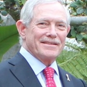 Stephen Krant board-certified labiaplasty surgeon