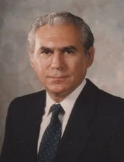 Alfredo Villarreal-Rios board-certified labiaplasty surgeon