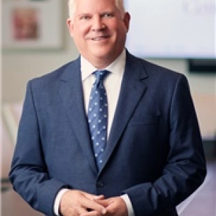 Bradley Bengtson board-certified labiaplasty surgeon