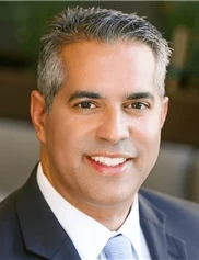 Vas Sabeeh board-certified labiaplasty surgeon