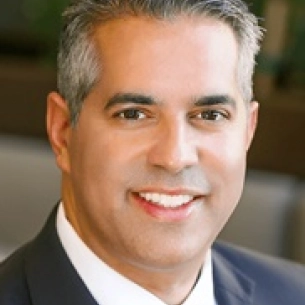 Vas Sabeeh board-certified labiaplasty surgeon