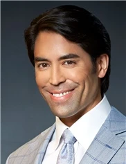 Ariel Rad board-certified labiaplasty surgeon