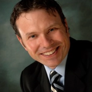 Robert Houser board-certified labiaplasty surgeon