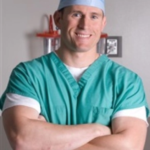 Richard Cashio board-certified labiaplasty surgeon