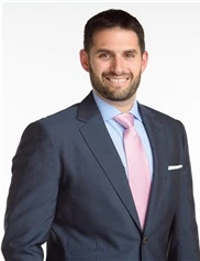 Luke Cusimano board-certified labiaplasty surgeon