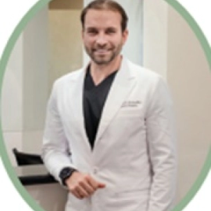Michael Hromadka board-certified labiaplasty surgeon