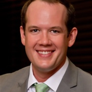 Warren Ellsworth board-certified labiaplasty surgeon