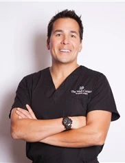 Simeon Wall board-certified labiaplasty surgeon