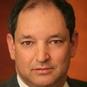 Robert Love board-certified labiaplasty surgeon