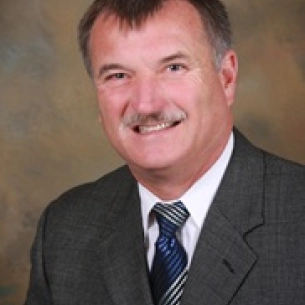 Allan Perry, board-certified labiaplasty surgeon