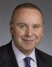Todd Hewell board-certified labiaplasty surgeon