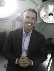 Todd Lefkowitz board-certified labiaplasty surgeon