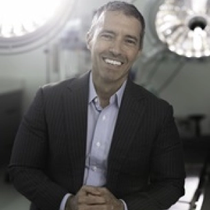 Todd Lefkowitz board-certified labiaplasty surgeon