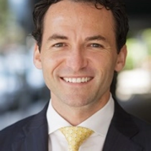 Mark Albert board-certified labiaplasty surgeon