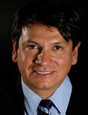 Jaime Perez board-certified labiaplasty surgeon
