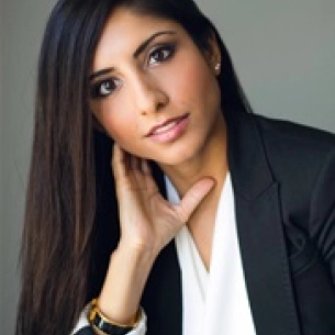 Umbareen Mahmood board-certified labiaplasty surgeon