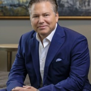 Robert Heck board-certified labiaplasty surgeon