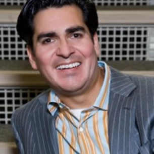 Armando Soto board-certified labiaplasty surgeon