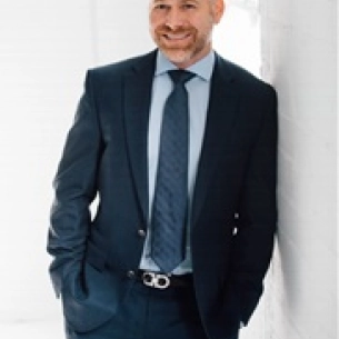 Richard Brown board-certified labiaplasty surgeon