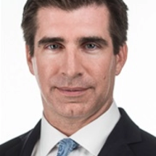 Mark Walsh board-certified labiaplasty surgeon
