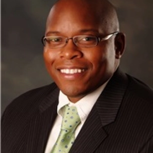 Todd Hicks board-certified labiaplasty surgeon